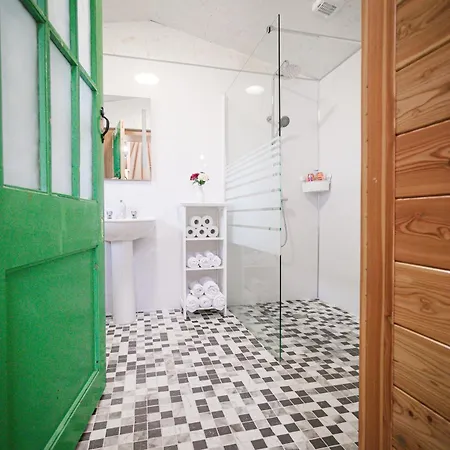 The Snowdrop Luxury tent Galway